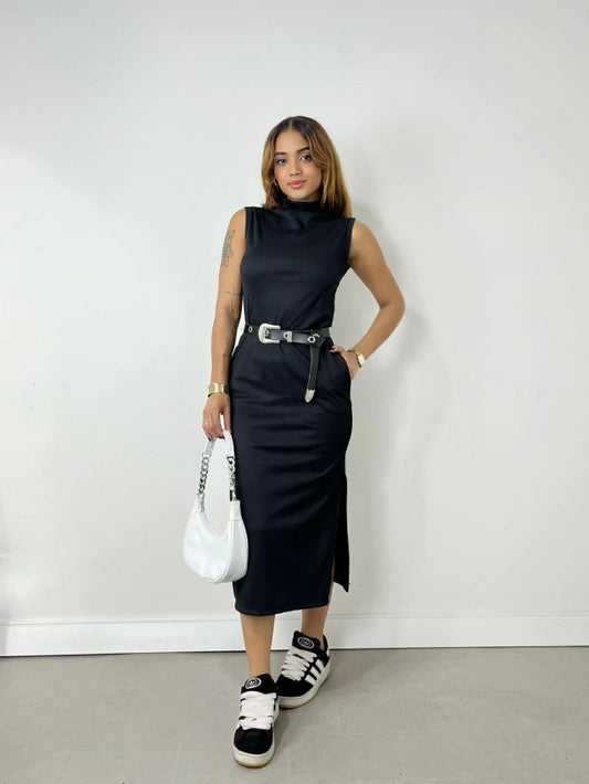 Vestido Feminino Midi em Ribana Regata com Gola Falsa Roberta Frete Grátis.