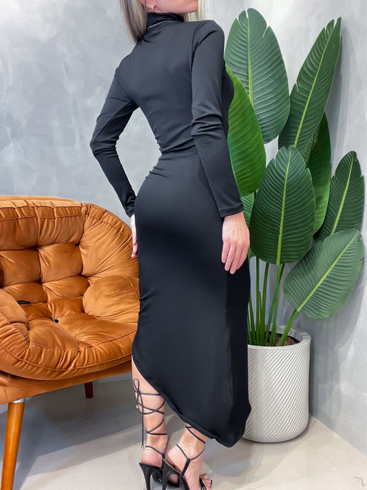 Vestido Midi em Suplex Manga Longa Plissado com Gola Tayssa Frete Grátis.