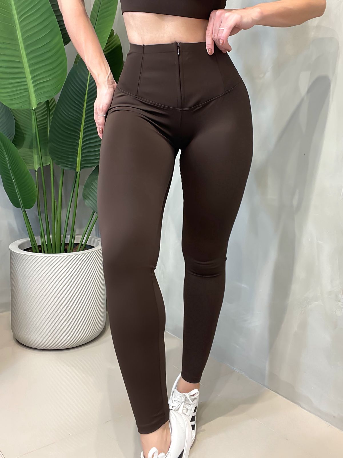 Calça Fitness em Poliamida Alta Compressão Taila Ref. 1570. FRETE GRÁTIS