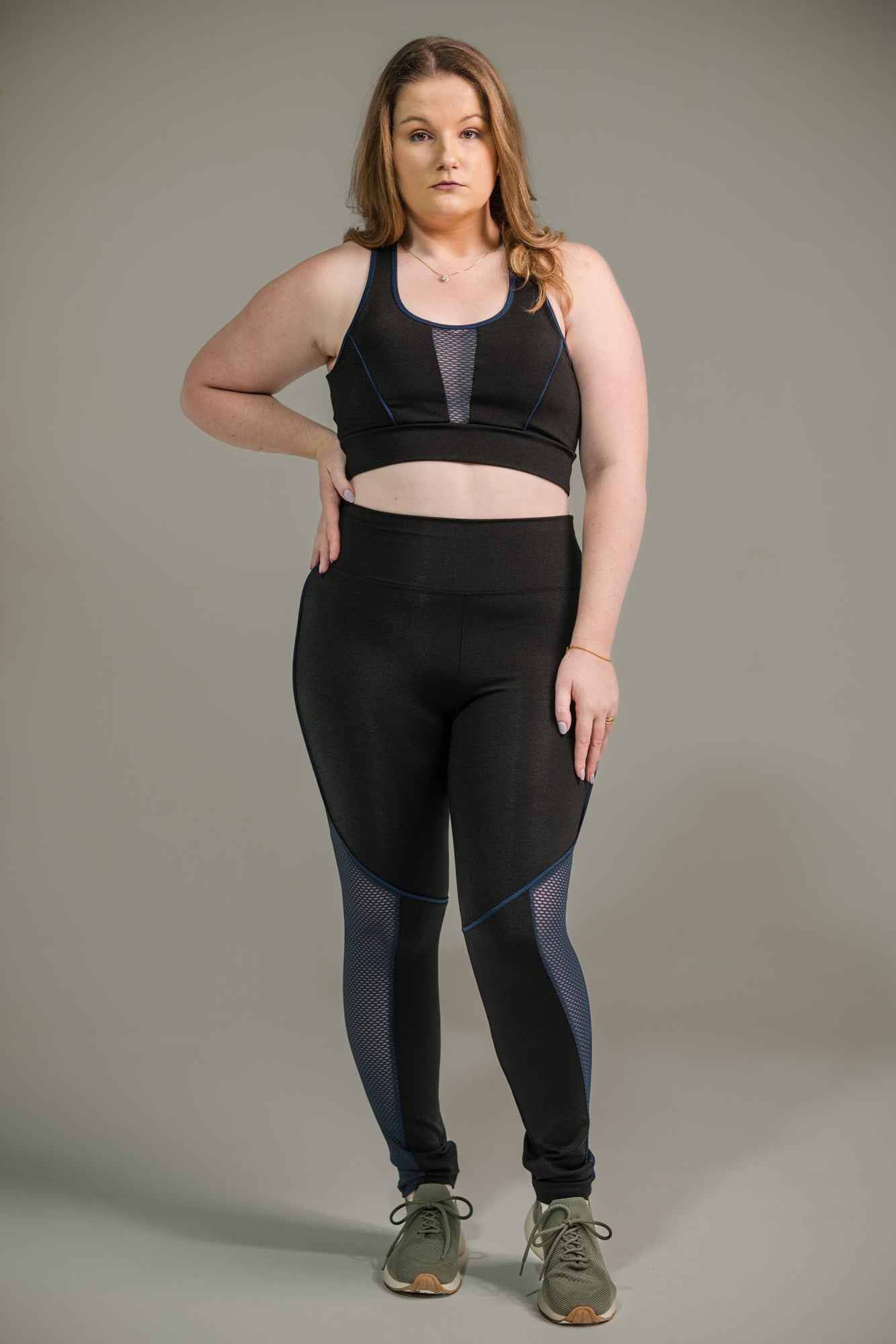 Top Feminina com Filete Colorido. FRETE GRÁTIS