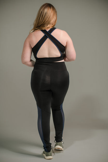 Top Feminina com Filete Colorido. FRETE GRÁTIS