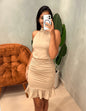 Vestido Curto em Suplex Frente Única com Plissado e Amarração Frete Grátis.